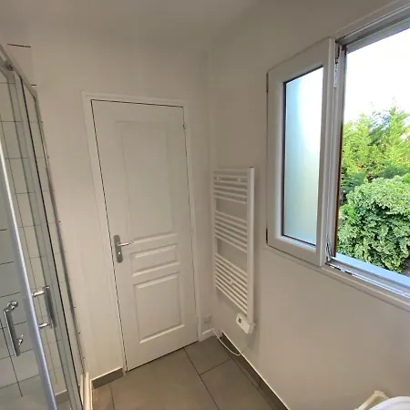 Studio Chez Bob Apartment