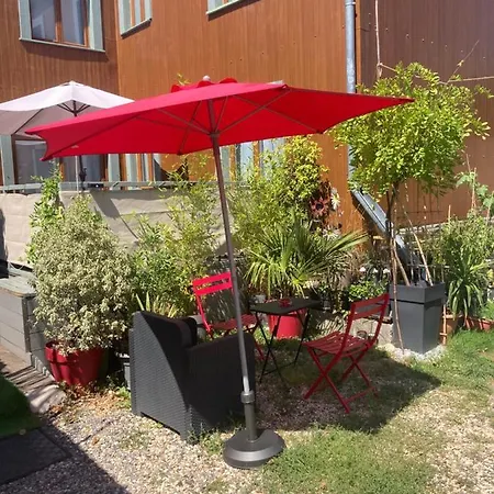 Studio Chez Bob * Montreuil (Seine-Saint-Denis)